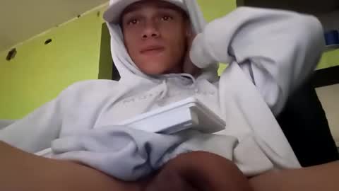 Snapshot of liroy_demon chatting on November 2025 09:03:02 PM liroy_demon online show from November 2025 09:03:02 PM