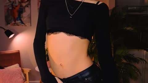 Snapshot of lis__batsy chatting on December 2025 02:26:01 PM LIs online show from December 2025 02:26:01 PM