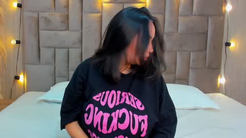 Snapshot of lisa_baker1 chatting on January 2025 02:57:01 AM Lisa Baker online show from January 2025 02:57:01 AM