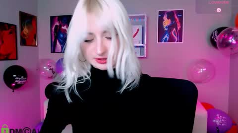 Snapshot of lisa_dark_ chatting on November 2025 08:44:01 PM Lisa online show from November 2025 08:44:01 PM