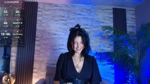 lisa dolly nyx online show from April 2026 08:22:01 PM
