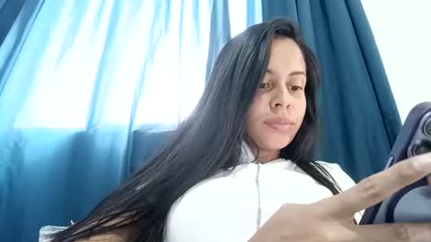 Snapshot of lisa_g07 chatting on November 2025 05:45:02 PM Lisa Santos online show from November 2025 05:45:02 PM