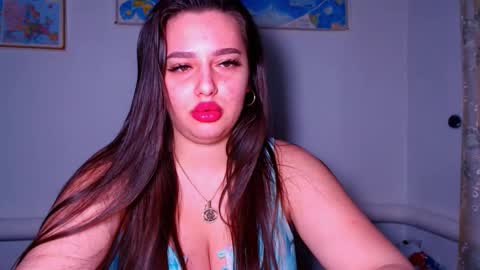 Snapshot of lisa_lady_golden chatting on November 2025 09:03:02 PM lisa_lady_golden online show from November 2025 09:03:02 PM