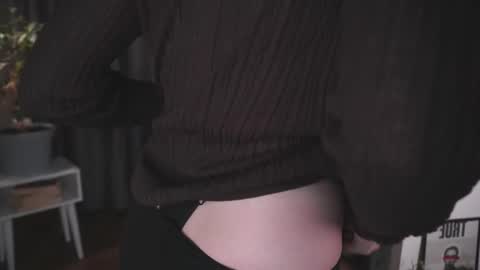 Snapshot of lisa_schiele chatting on October 2025 08:38:01 PM Elisabeth or Lisa online show from October 2025 08:38:01 PM