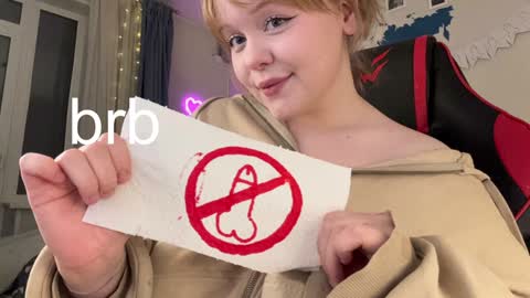 -Lisa- Help me to reach 100 thumbs up3 online show from December 2024 04:42:01 PM