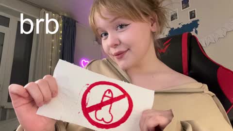 -Lisa- Help me to reach 100 thumbs up3 online show from January 2025 04:57:01 PM