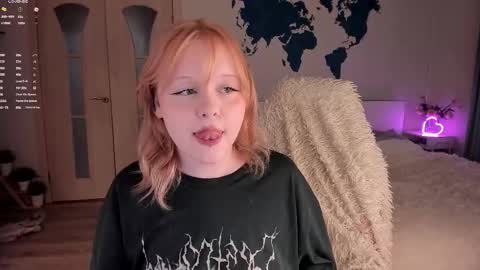 -Lisa- Help me to reach 100 thumbs up3 online show from March 2025 05:39:01 PM