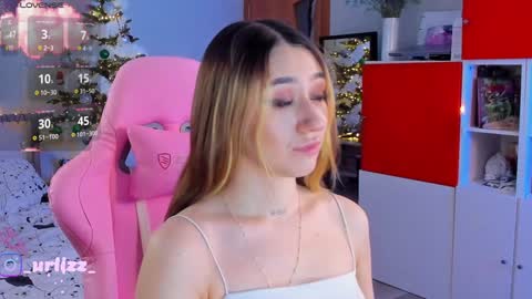   LISA   online show from December 2024 09:22:01 PM