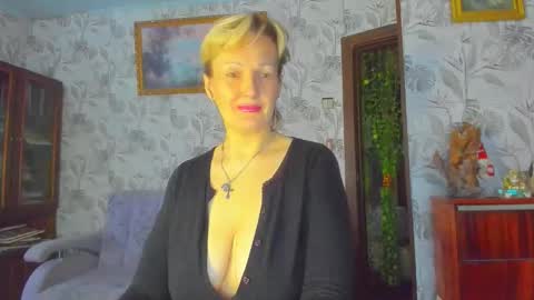 Lisasimsxs online show from February 2026 02:48:01 PM