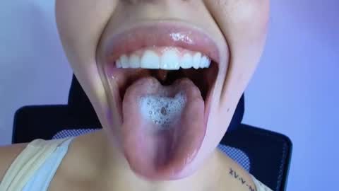 Lisbet online show from February 2026 08:27:01 PM