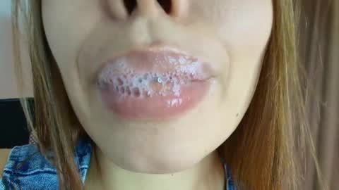 Lisbet online show from April 2026 01:06:02 AM