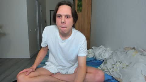 Alfie online show from December 2024 04:25:01 AM