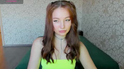 lissa_cristal_ online show from October 2025 10:25:01 AM