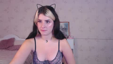 Alice Dont forget to thumbs up its very important  online show from October 2025 09:32:01 AM