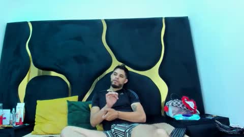 LISSA JHONS online show from December 2025 05:25:01 AM