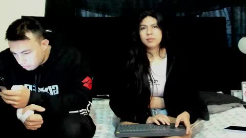 Natalia and alejandro online show from October 2025 11:42:01 AM