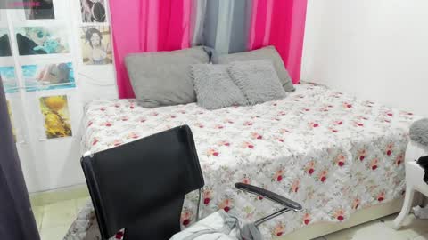 lissa online show from December 2024 07:59:02 PM