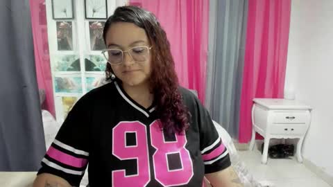 lissa online show from December 2025 09:54:01 PM