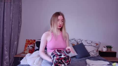 Lissa online show from March 2025 10:02:01 AM