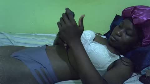 lisssa01 online show from September 2025 06:10:01 PM