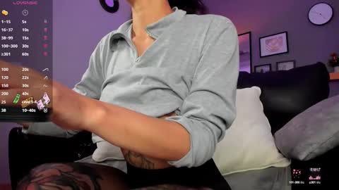 lissy__dream online show from October 2025 01:28:01 AM