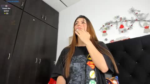 Snapshot of lisvandre chatting on December 2024 05:46:01 PM Lis online show from December 2024 05:46:01 PM