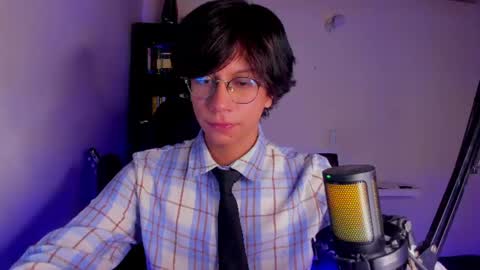 Snapshot of literateboy chatting on July 2026 01:37:01 AM Literateboy online show from July 2026 01:37:01 AM