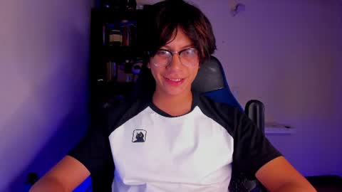 Snapshot of literateboy chatting on July 2026 01:38:02 AM Literateboy online show from July 2026 01:38:02 AM