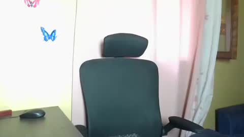 litlecarene online show from December 2025 12:47:02 PM