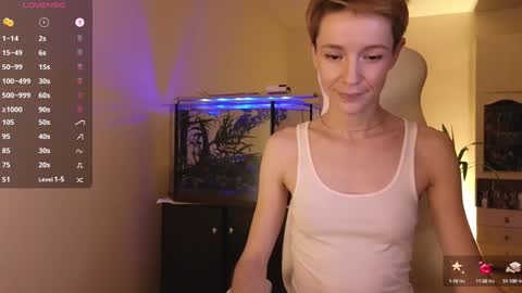 Alisa online show from December 2024 07:29:01 PM