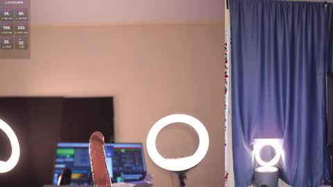 Snapshot of little__mixx chatting on January 2025 02:25:01 PM SophiaKateline online show from January 2025 02:25:01 PM