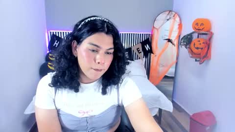 L I T T L E A L L I online show from October 2025 08:32:01 PM