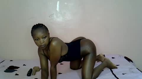 little_bellah online show from February 2025 06:18:01 AM