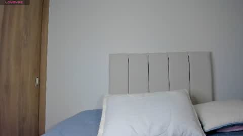 Independent model carolina online show from July 2026 02:35:01 PM