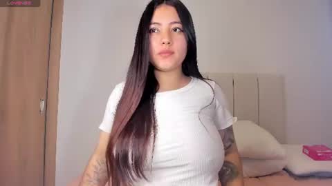 Independent model carolina online show from July 2026 06:32:01 PM