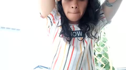 Snapshot of little_doll25 chatting on October 2025 08:39:02 PM Succubus Blue online show from October 2025 08:39:02 PM