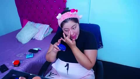 mai rojas online show from January 2025 07:07:02 PM