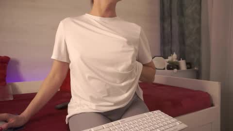 little_heart_andreea online show from March 2026 10:48:01 PM