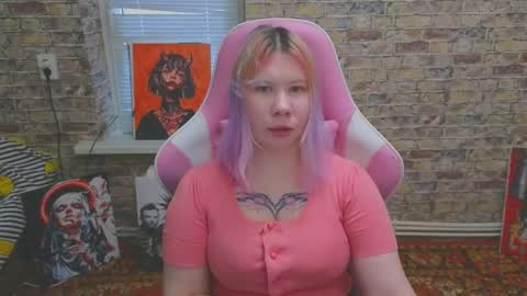 Snapshot of little_kitsune chatting on December 2025 09:05:02 AM Rachel online show from December 2025 09:05:02 AM