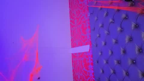 little_lilith_apple online show from October 2025 04:41:02 PM