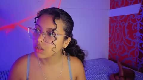 little_lilith_apple online show from November 2025 11:01:02 AM