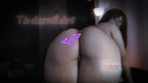 Snapshot of little_maeve chatting on October 2025 04:23:02 AM Maeve  online show from October 2025 04:23:02 AM