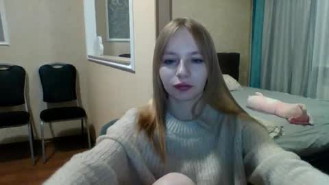 Snapshot of little_mariaa chatting on September 2025 05:27:01 PM Maria online show from September 2025 05:27:01 PM