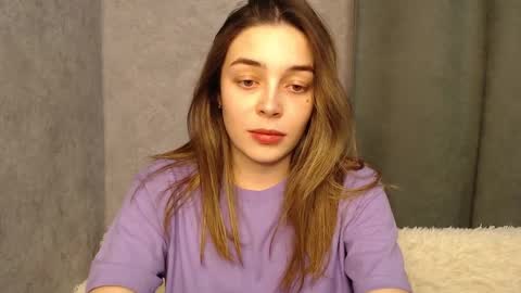 Snapshot of little_mia__ chatting on December 2024 08:38:01 PM Mia Im online every day 1530 PM in New York 2030 PM in London online show from December 2024 08:38:01 PM