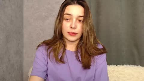 Snapshot of little_mia__ chatting on December 2024 08:14:02 PM Mia Im online every day 1530 PM in New York 2030 PM in London online show from December 2024 08:14:02 PM