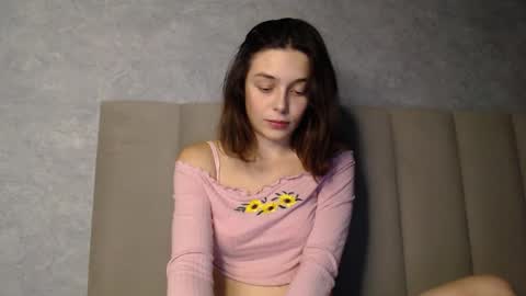 Snapshot of little_mia__ chatting on October 2025 09:04:01 PM Mia Im online every day 1530 PM in New York 2030 PM in London online show from October 2025 09:04:01 PM