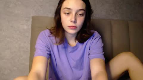 Mia   Im online every day 1530 PM in New York  2030 PM in London online show from November 2025 08:30:01 PM