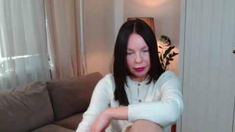 Nicole online show from February 2026 12:59:02 PM