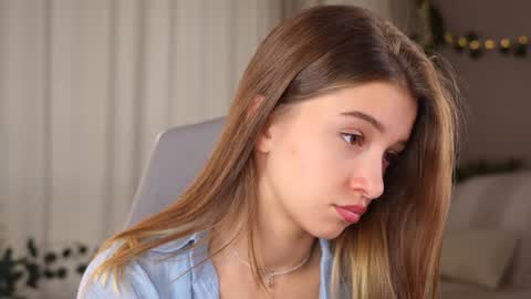 Kiki online show from September 2025 03:22:02 PM