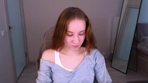 little_pretty_woman online show from April 2026 02:50:01 PM